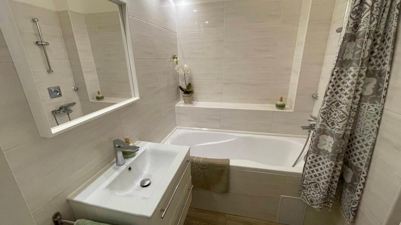 Buda Garden Apartment Budapest Esterno foto